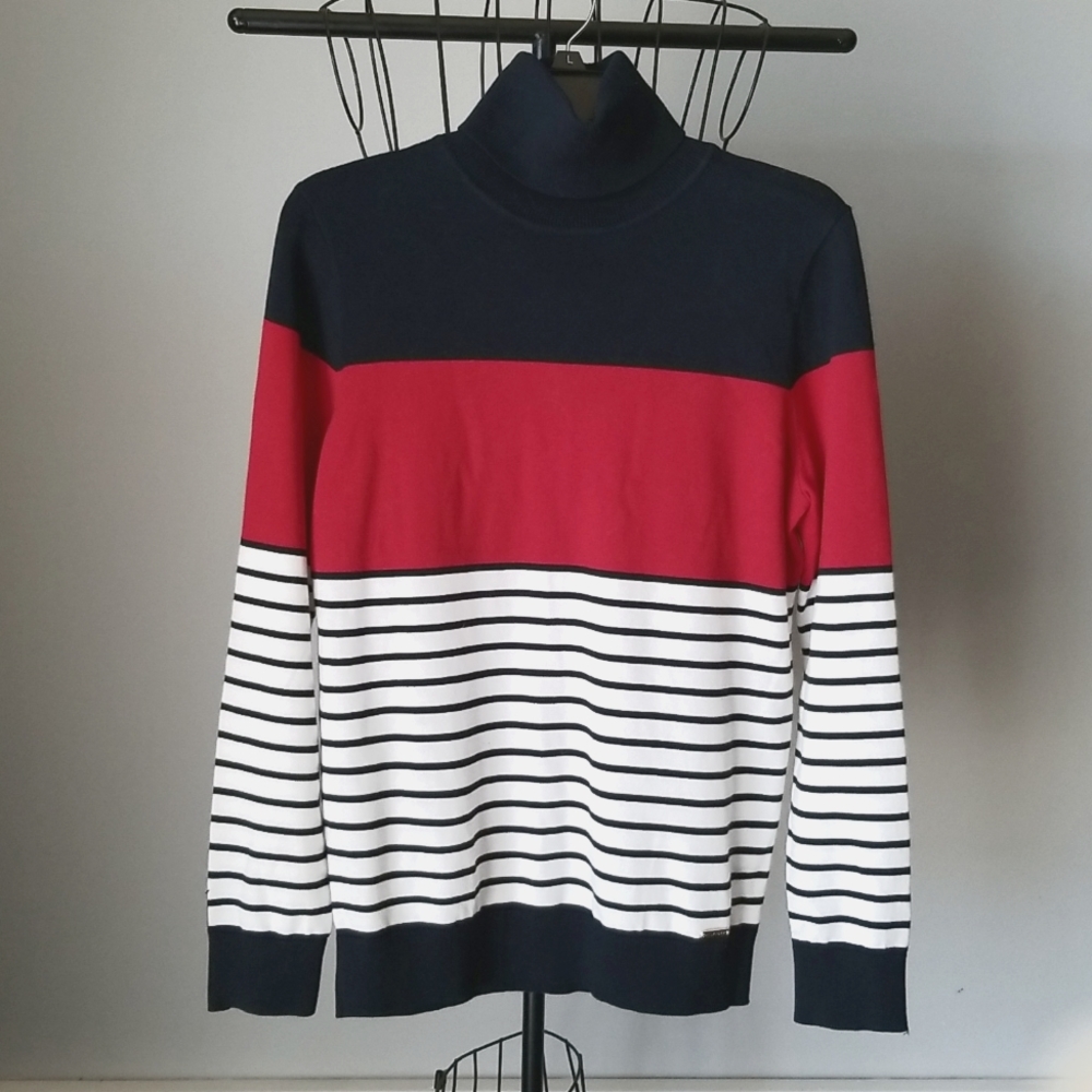 Tommy Hilfiger light weight sweater